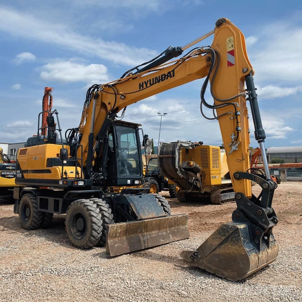 Hyundai HW140 Pelle sur pneus