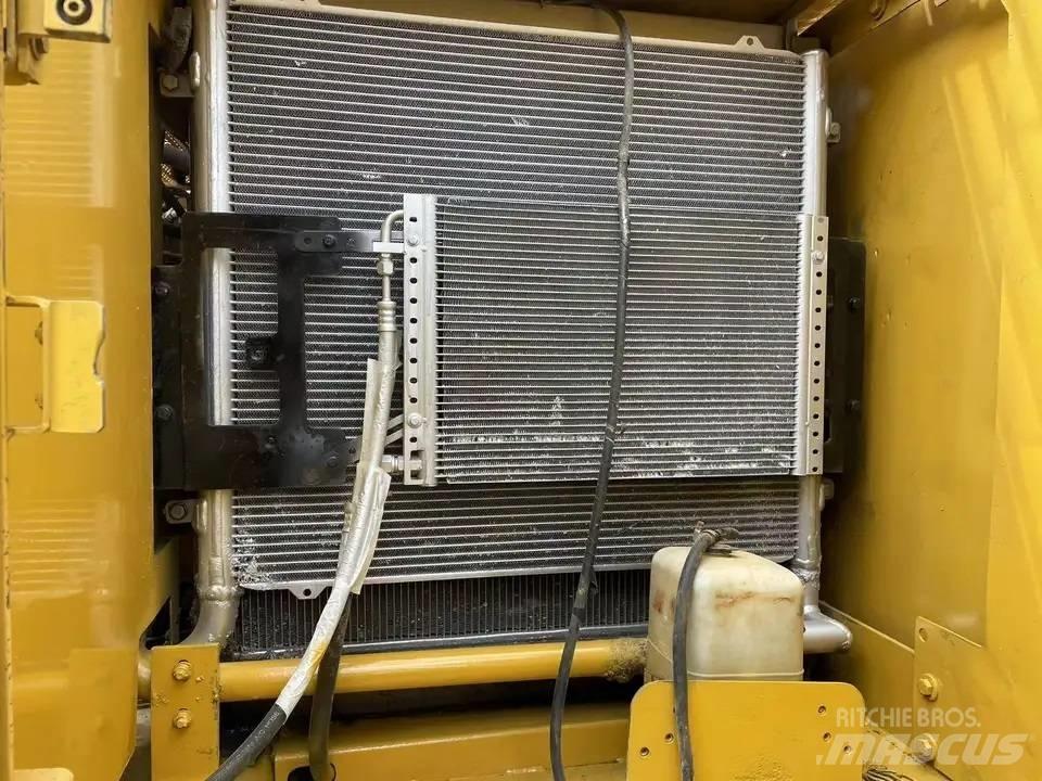 CAT 320C Pelle sur chenilles