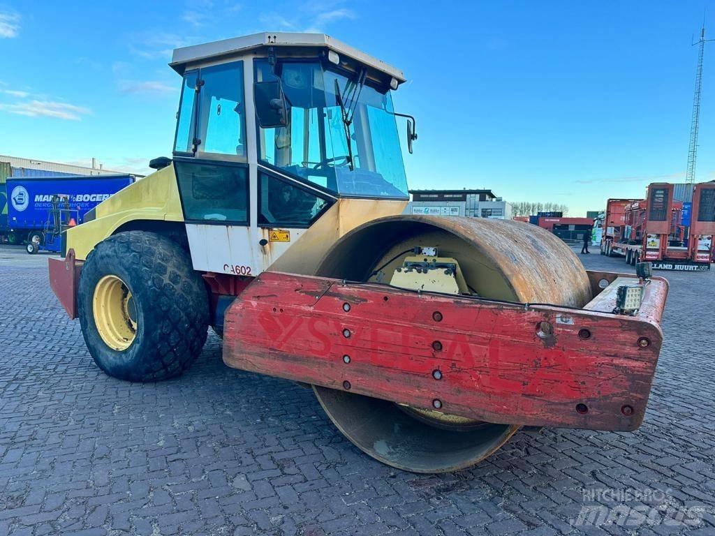 Dynapac CA 602 Rouleaux monocylindre