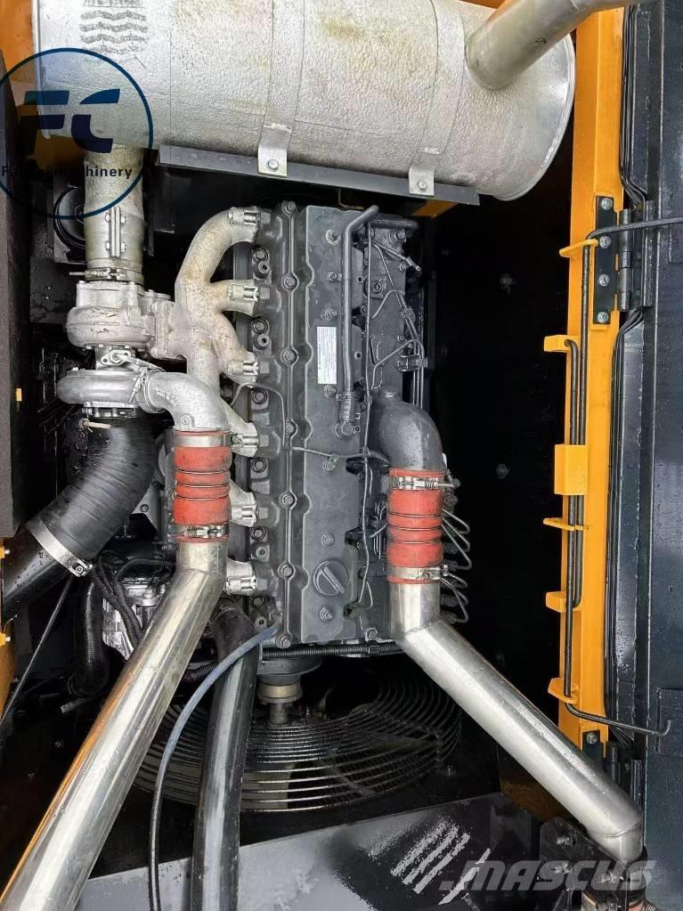 Hyundai 305LC-9T Pelle sur chenilles