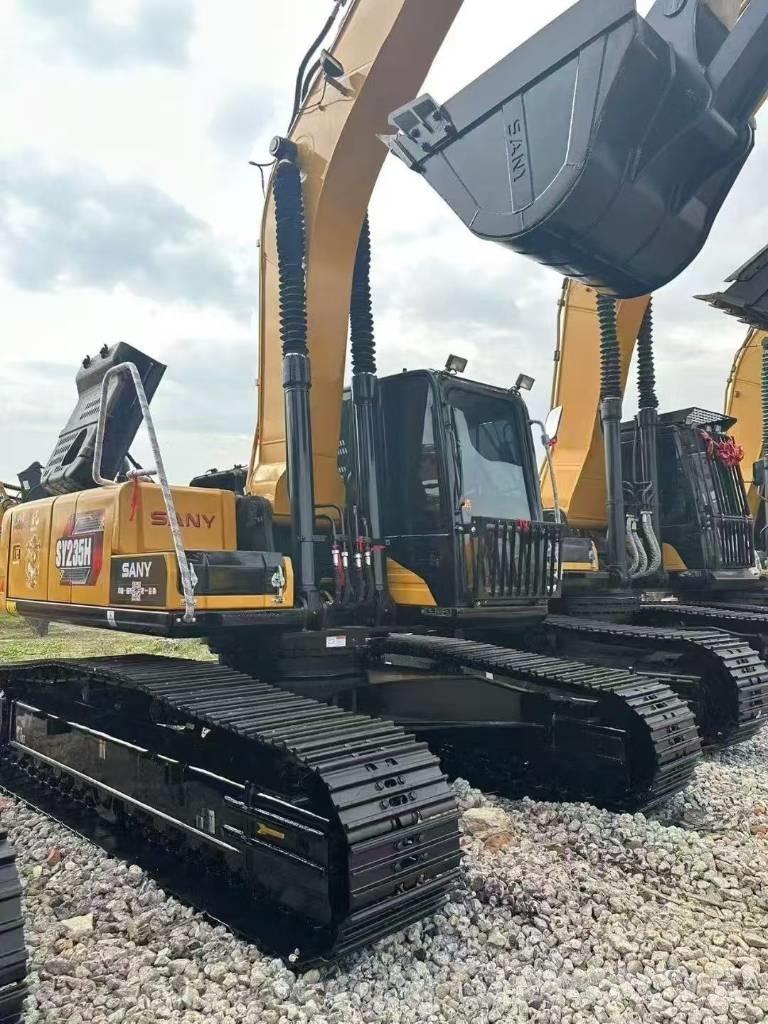 Sany 215C Pelle sur chenilles
