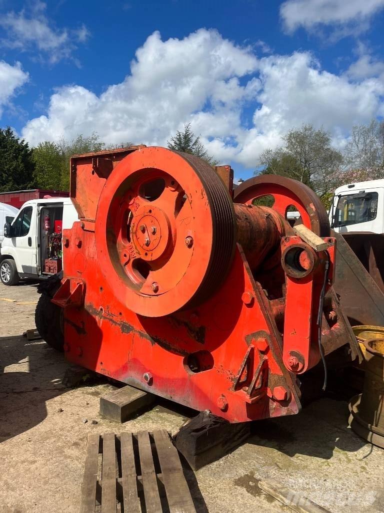 Sandvik QJ 341 Concasseur mobile