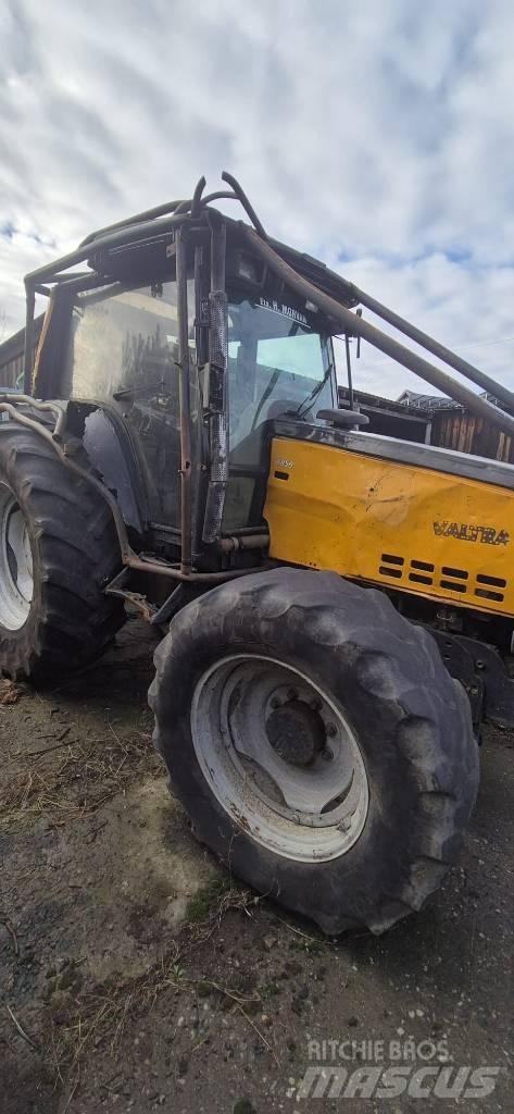 Valtra 6850 Tracteur