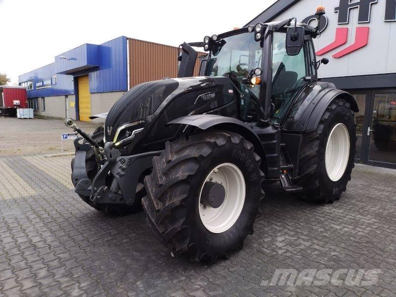 Valtra T235 Versu Tracteur