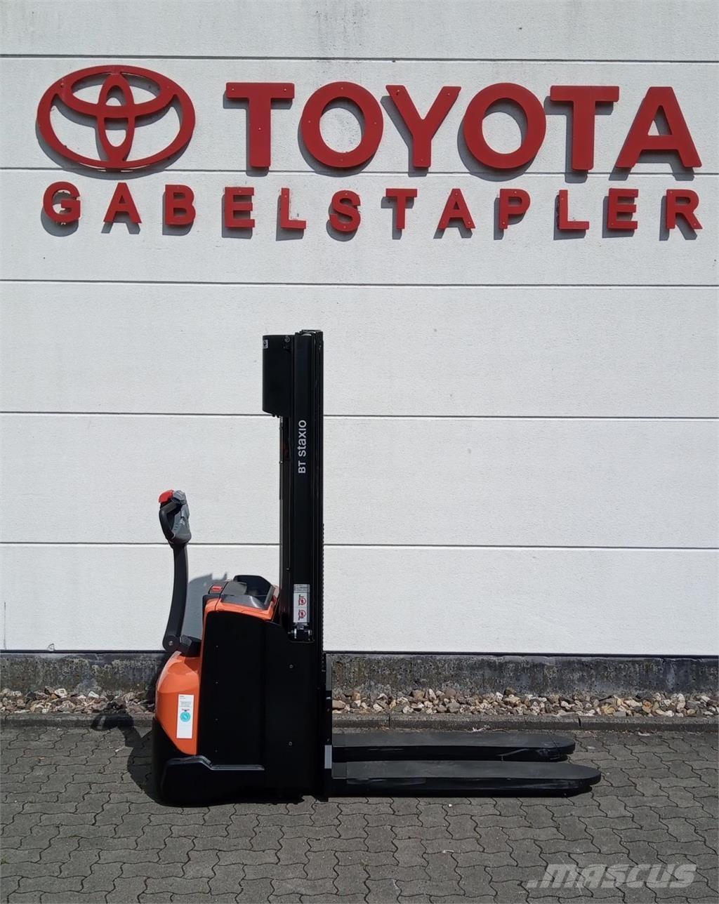 Toyota SWE140L Gerbeurs Automoteurs