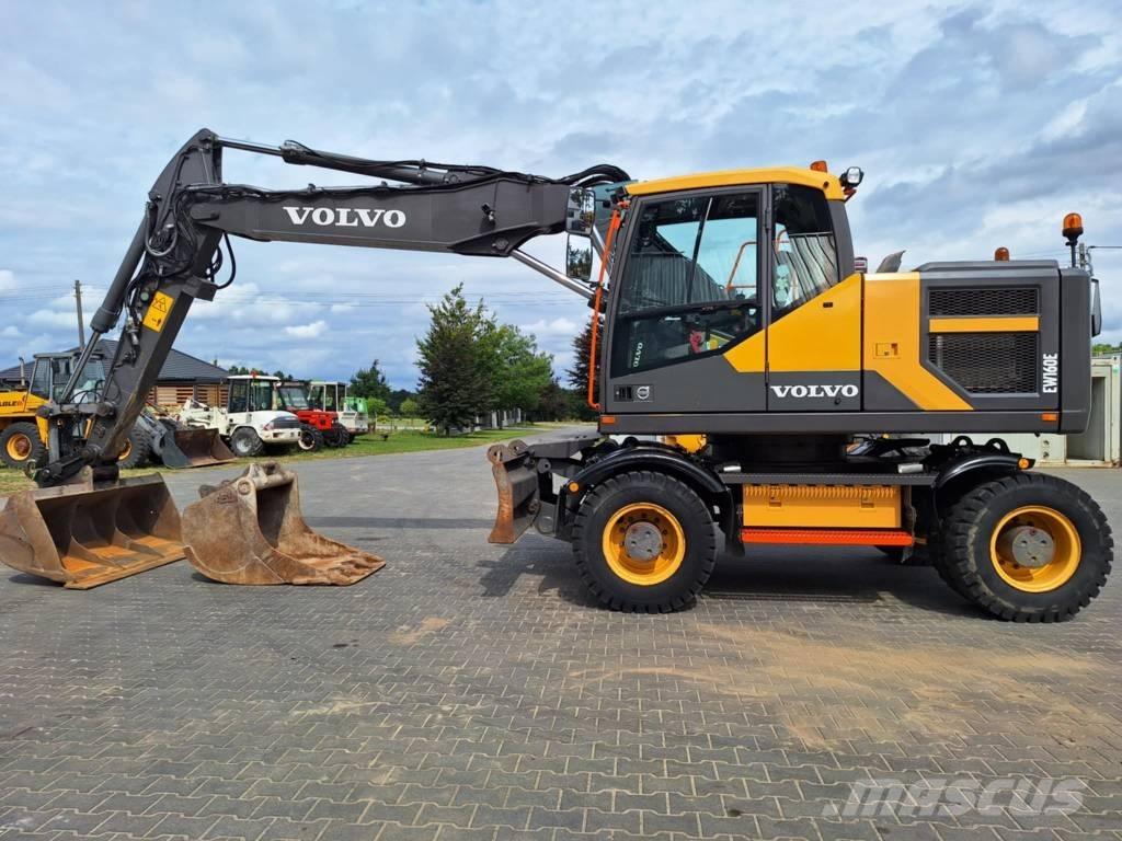 Volvo EW 160 E Pelle sur pneus