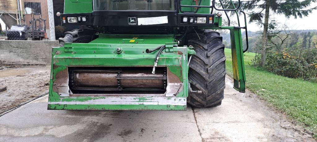 John Deere 2056HM Moissonneuse batteuse