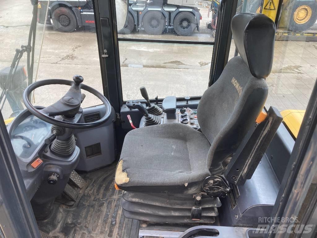 Komatsu WA 250 Chargeuse sur pneus