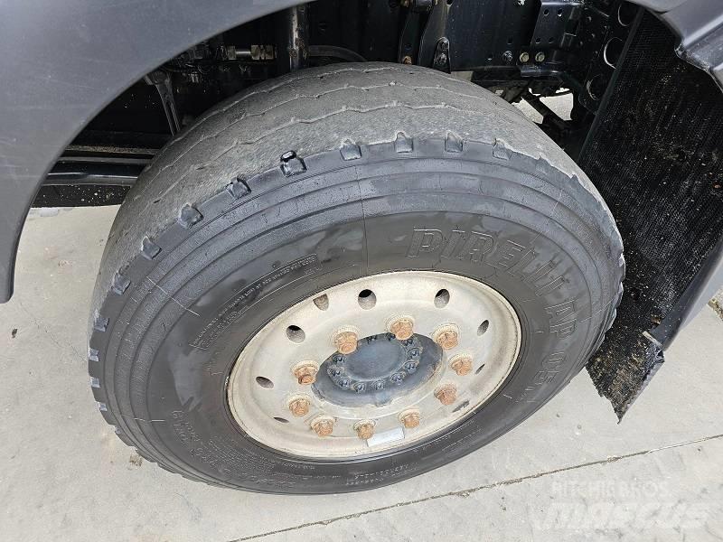 MAN TGS 26.480 Camion benne