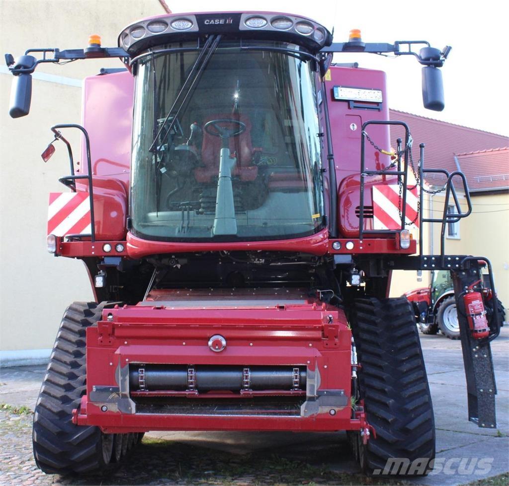 Case IH AF 8250 Moissonneuse batteuse