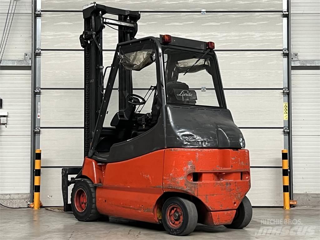 Linde E30 / 03 / 600 Chariots élévateurs électriques