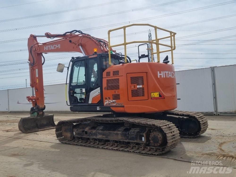 Hitachi ZX225USLC-7 Pelle sur chenilles