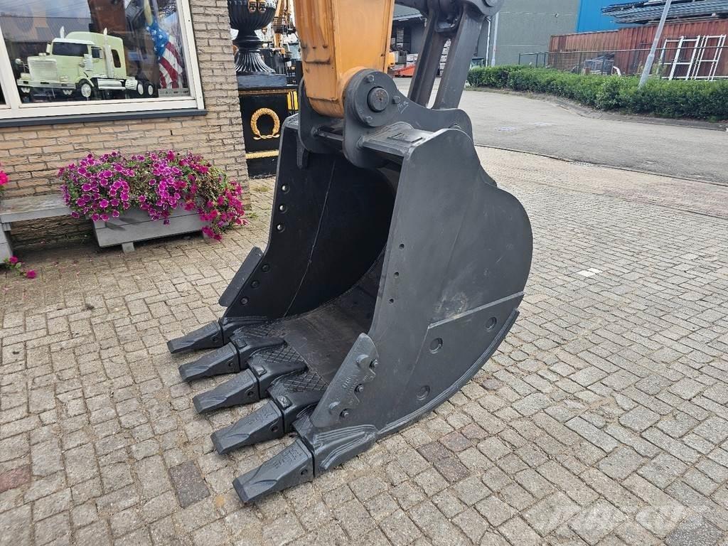 CASE CX220C Pelle sur chenilles