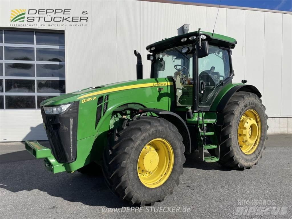 John Deere 8335R Tracteur
