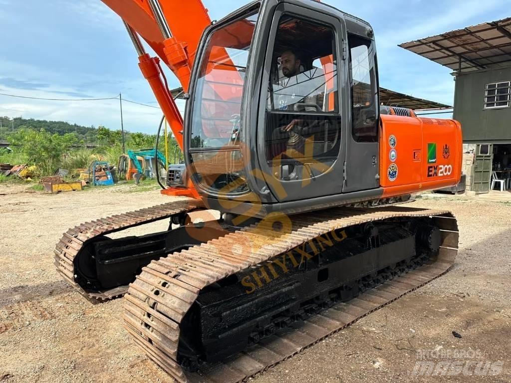 Hitachi EX 200 Pelle sur chenilles