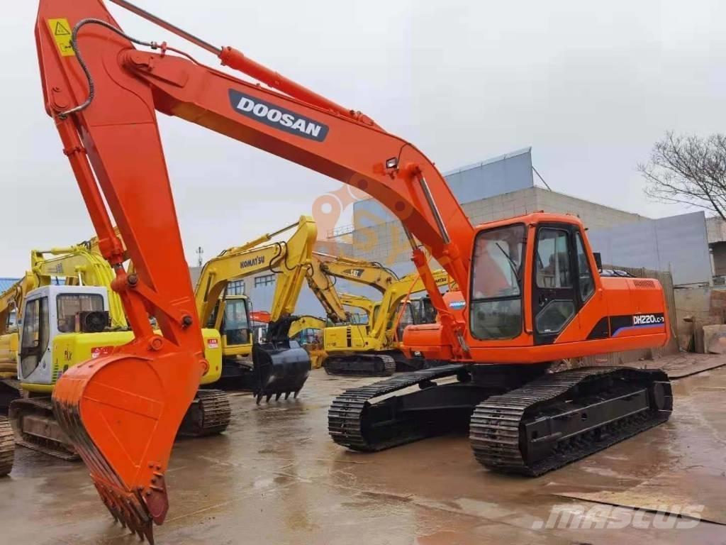 Doosan DX 225 LCA Pelle sur chenilles