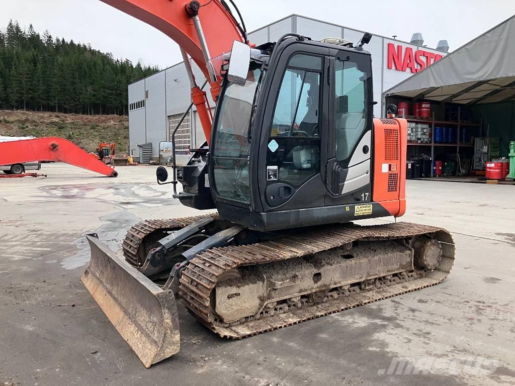 Hitachi ZX 135 US-5 Pelle sur chenilles