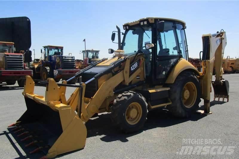 CAT 428F Tractopelle