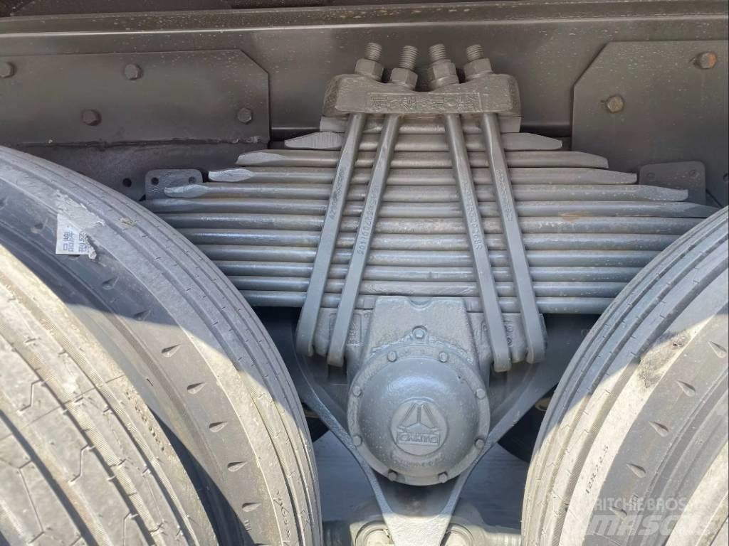 Howo 371 8x4 Camion benne