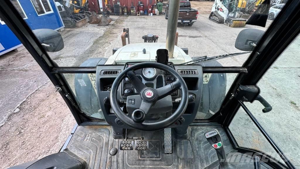 Terex TLB 990 PS Tractopelle