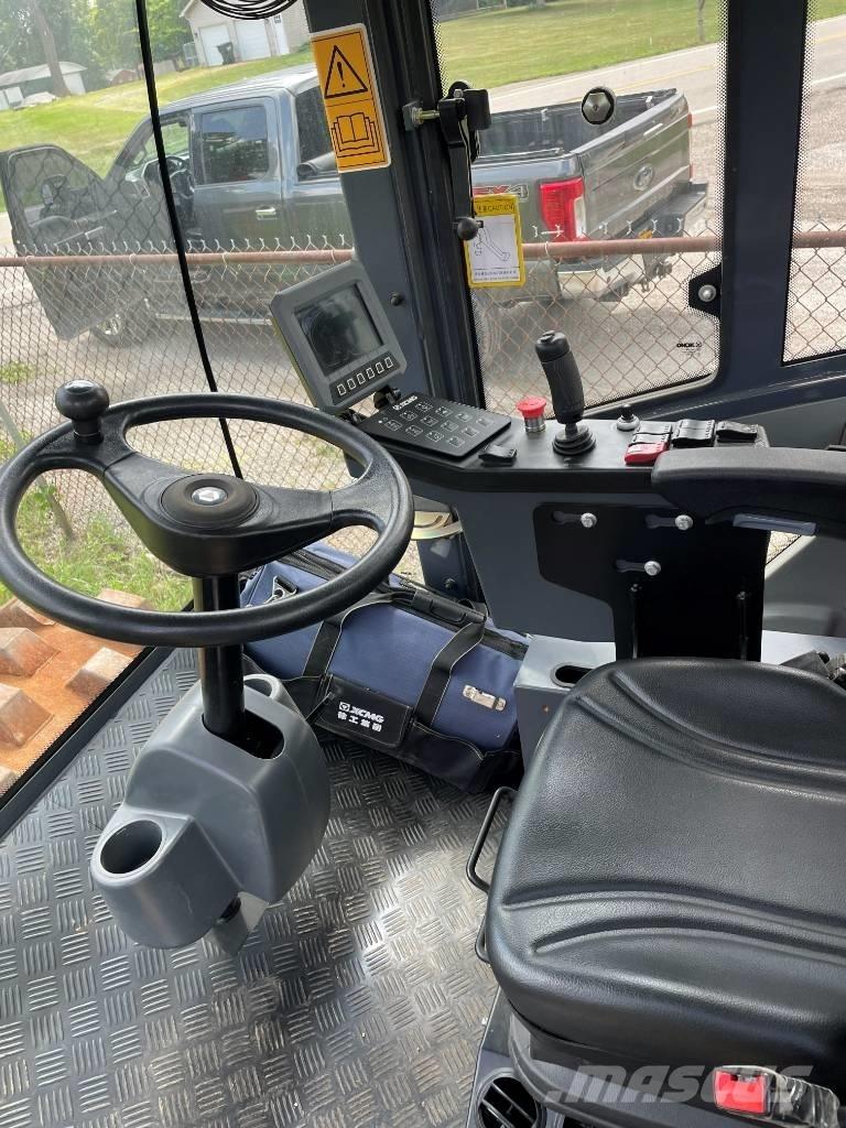 XCMG CV 83 PDU Rouleaux monocylindre