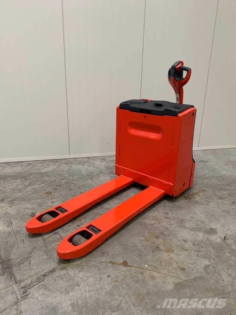 Linde T16 Gerbeur accompagnant