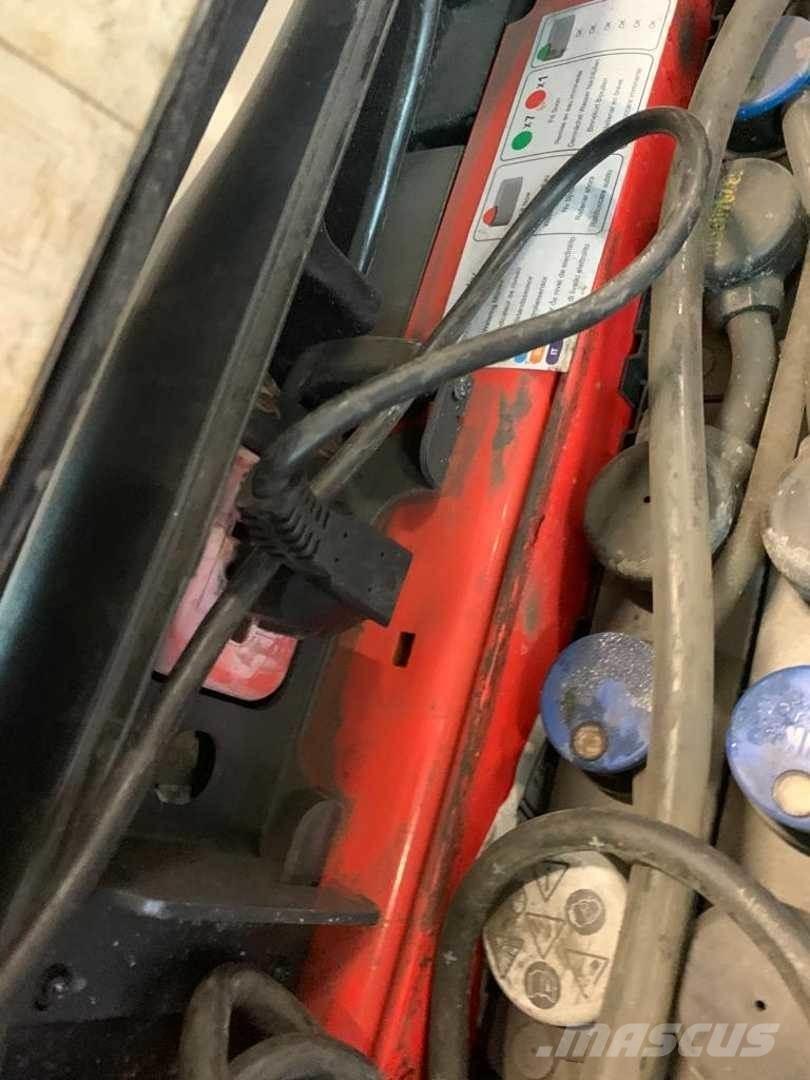 Linde T16 Gerbeur accompagnant