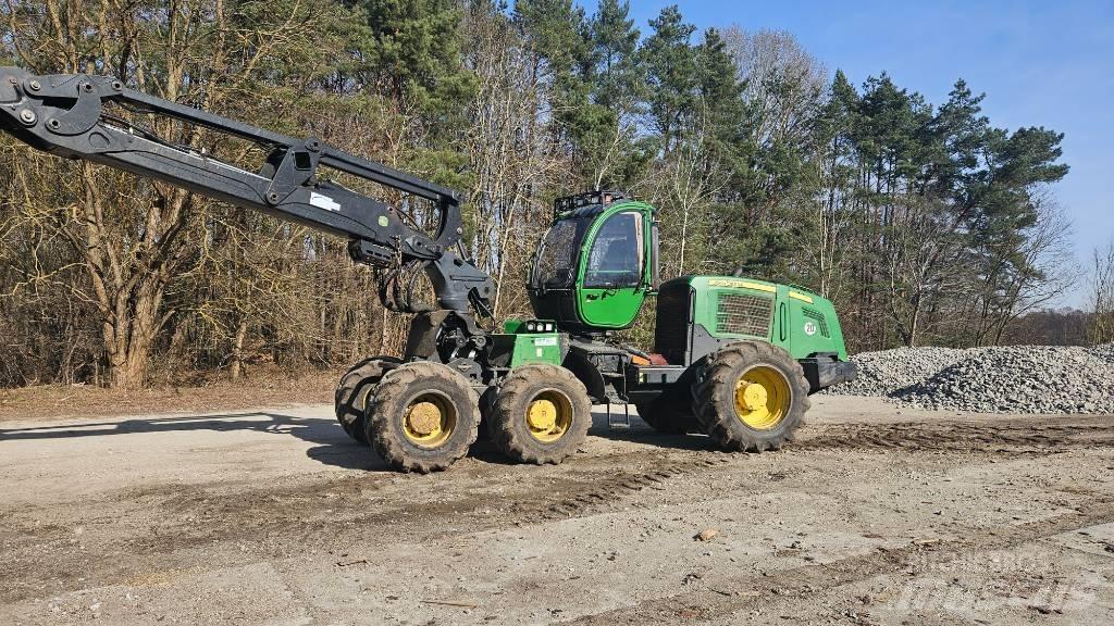 John Deere 1270 E Abatteuse