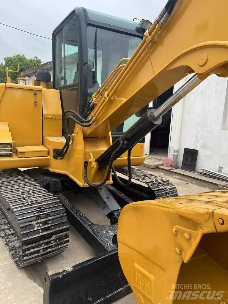 CAT 306d Pelle sur chenilles