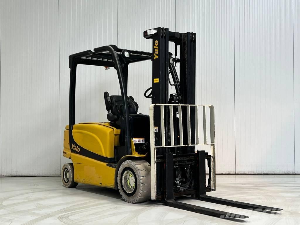 Yale ERP30VL Chariots élévateurs électriques