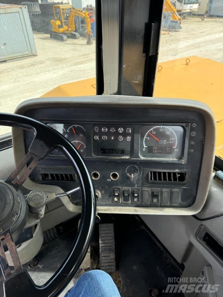 CAT 631 G Scraper