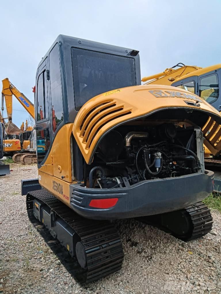 XCMG XE 60 DA Mini pelle < 7t