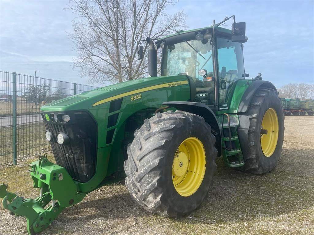 John Deere 8330 Tracteur