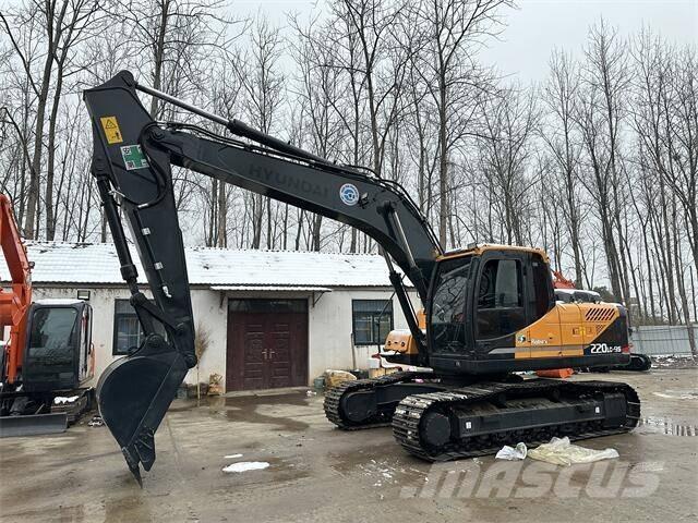 Hyundai R220lc-9s Pelle sur chenilles