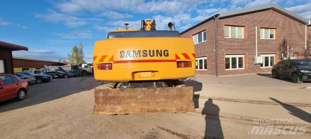 Samsung SE 170 W-3 Pelle sur pneus