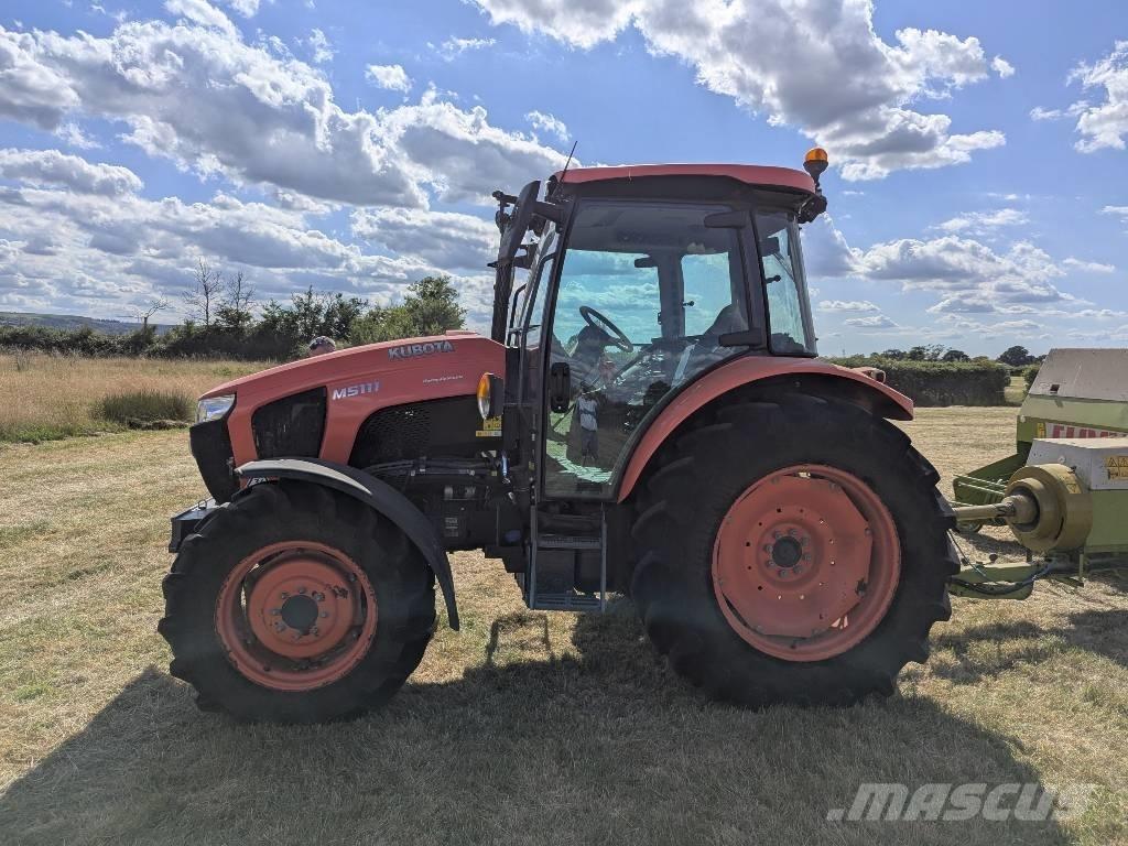 Kubota M 5-111 Tracteur