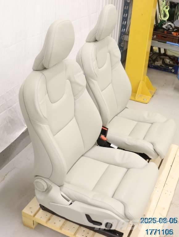 Volvo XC 60 Cabines