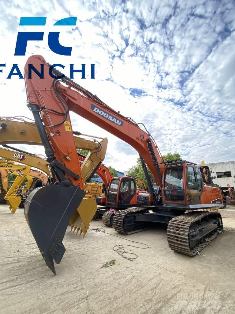 Doosan DX 340 LC Pelle sur chenilles