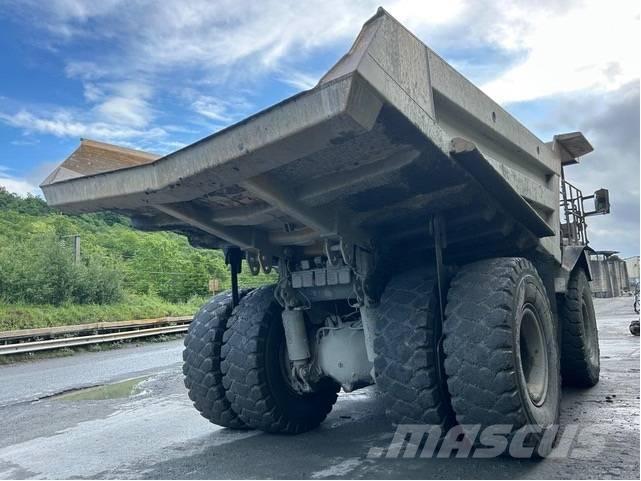 Komatsu HD605-7 Tombereau rigide