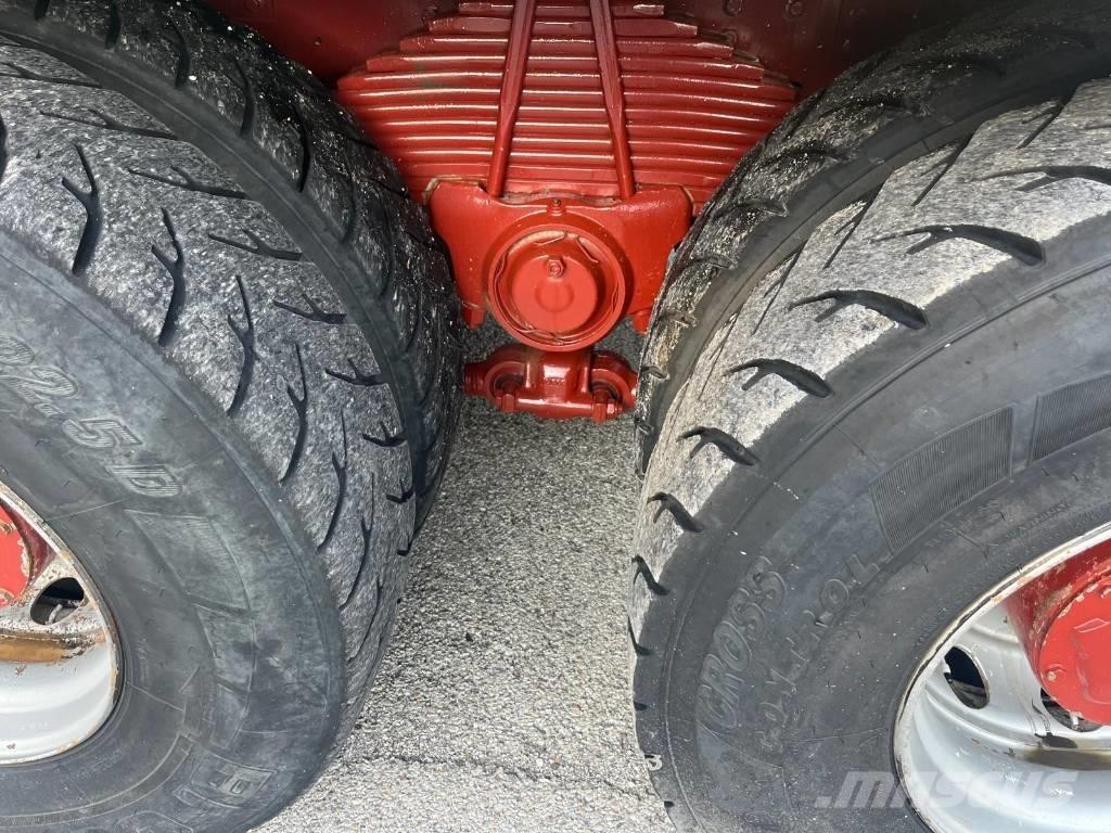 Iveco Trakker 440 Camion malaxeur