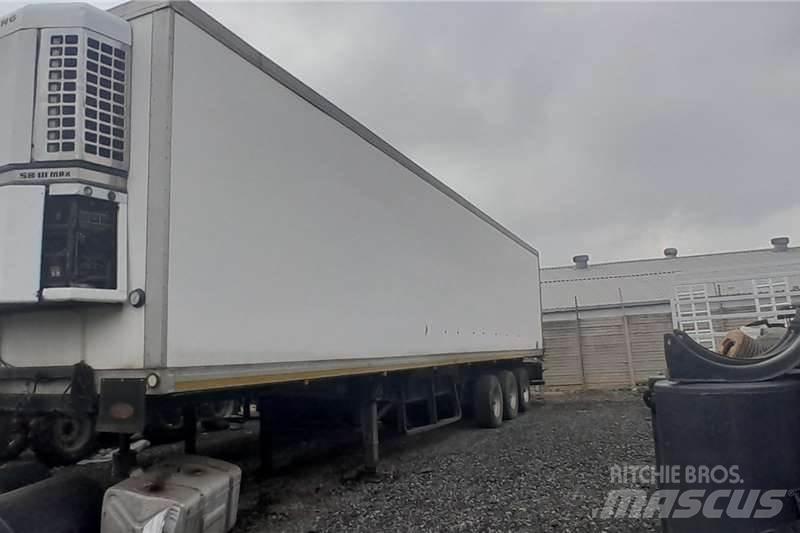  TRAILER 10002000 Autre camion
