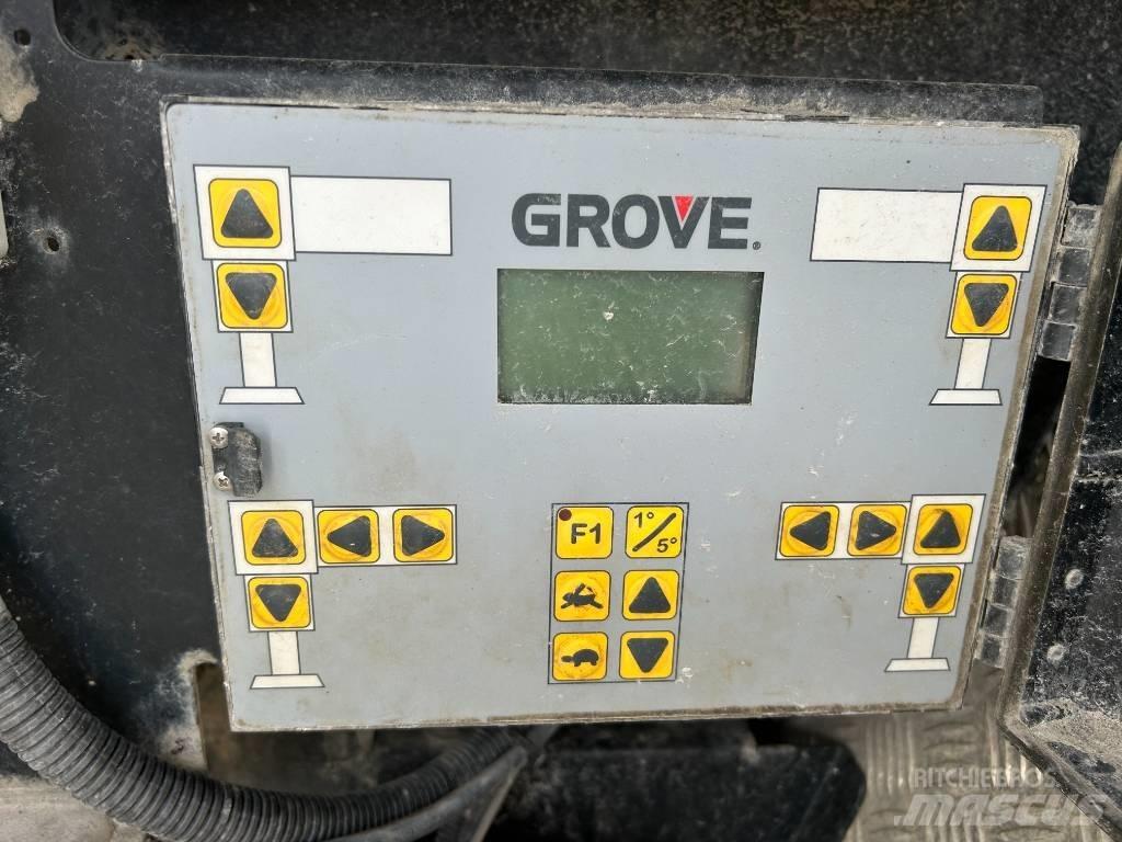 Grove GMK 5130-2 Grues tout terrain
