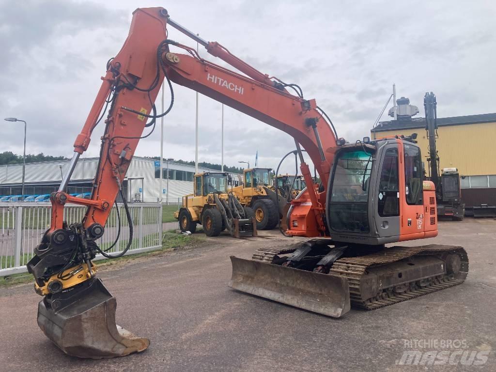 Hitachi ZX 135 US Pelle sur chenilles