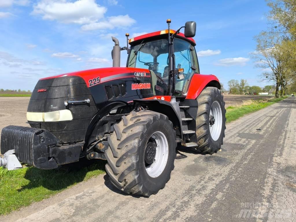 CASE MAGNUM 225 2007 Tracteur