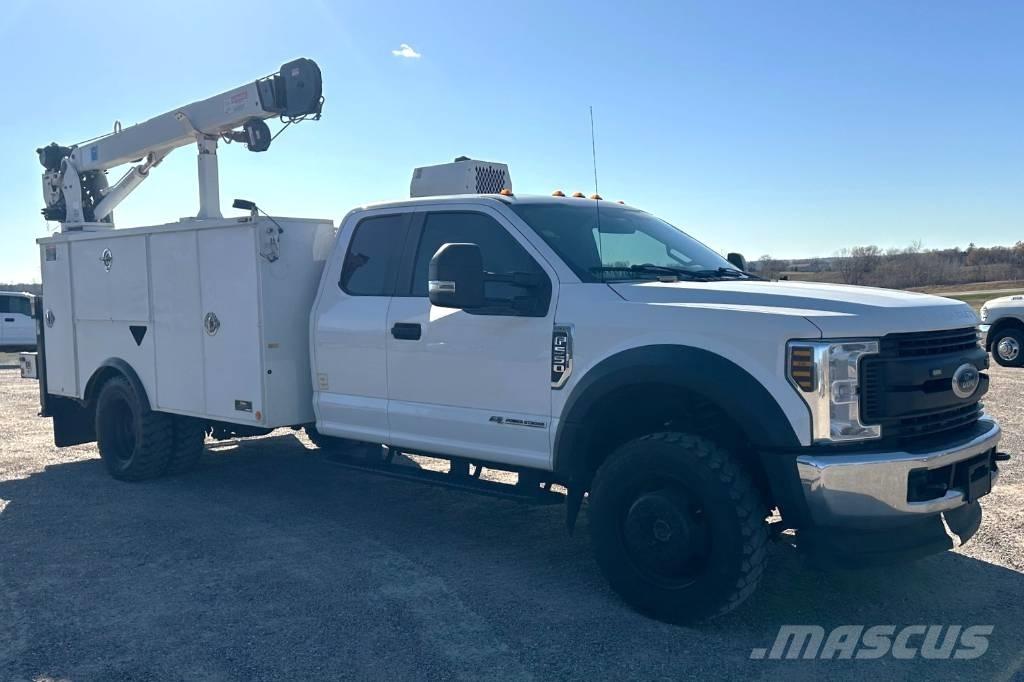Ford F 550 XL SD Grue sur chenilles