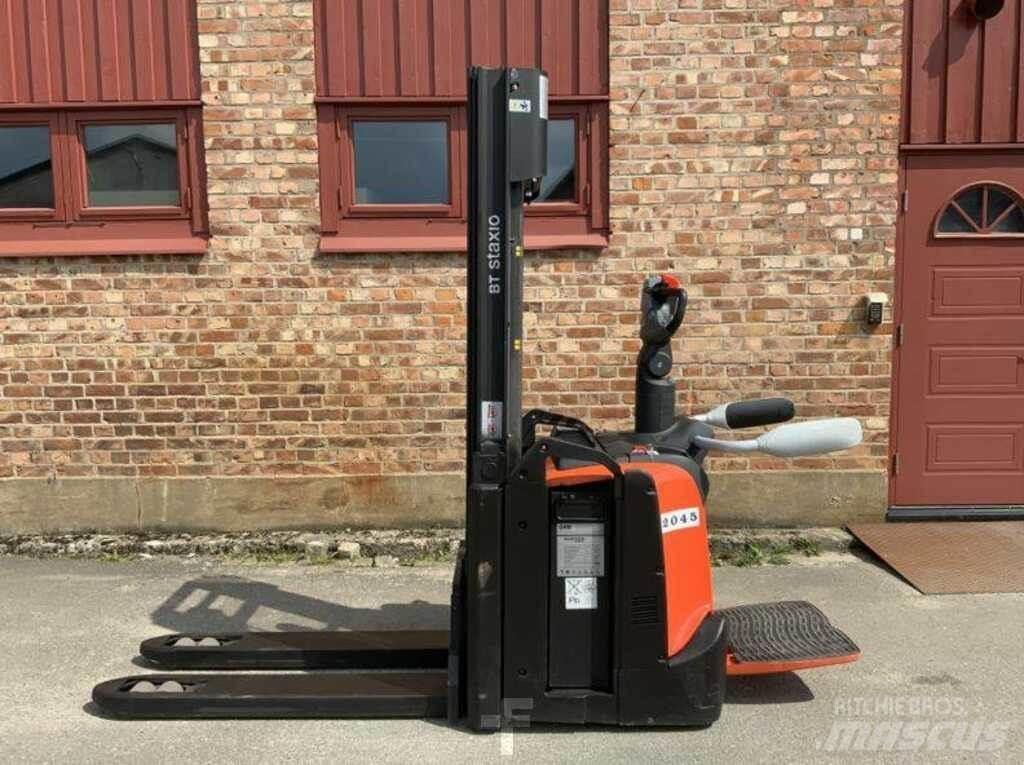 BT SPE 120 L Gerbeur accompagnant