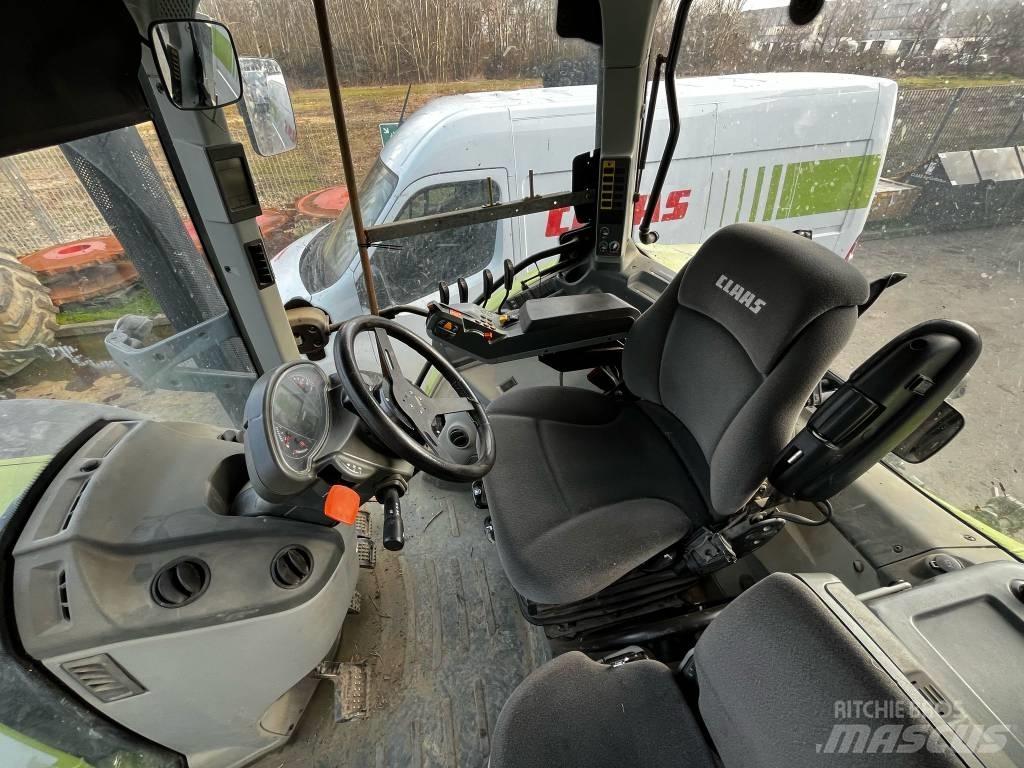CLAAS Arion 650 Tracteur