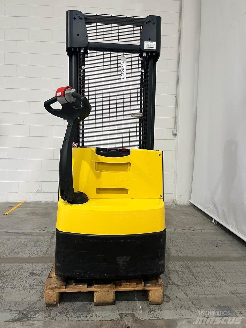 Hyster S1.2 Gerbeur accompagnant