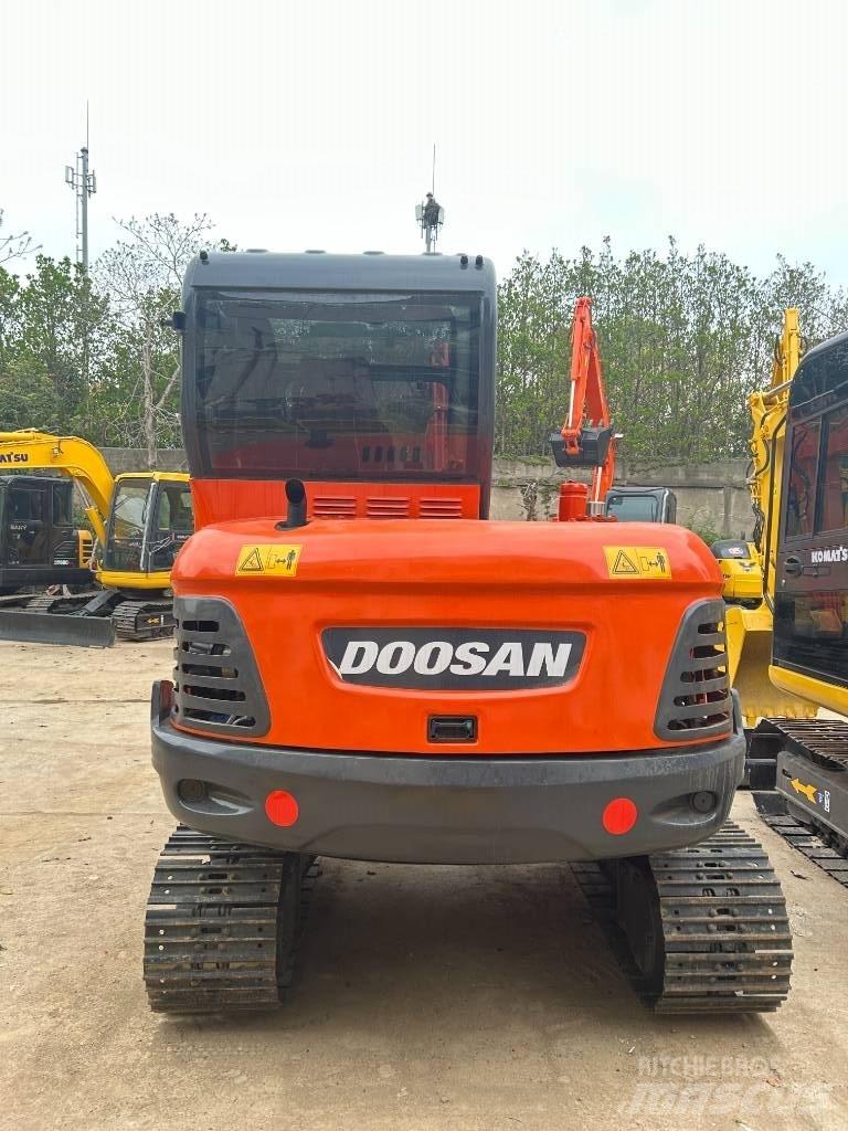 Doosan DX 60-9 C Pelle sur chenilles