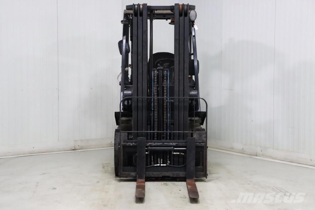 Nissan U1D2A20LQ Chariots GPL